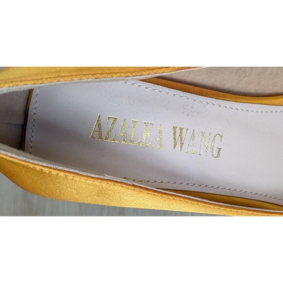 Azalea Wang Amelia Heels Pumps 6 Gold Satin Rhinestone Pearl Embellished 4" NEW - Picture 12 of 12